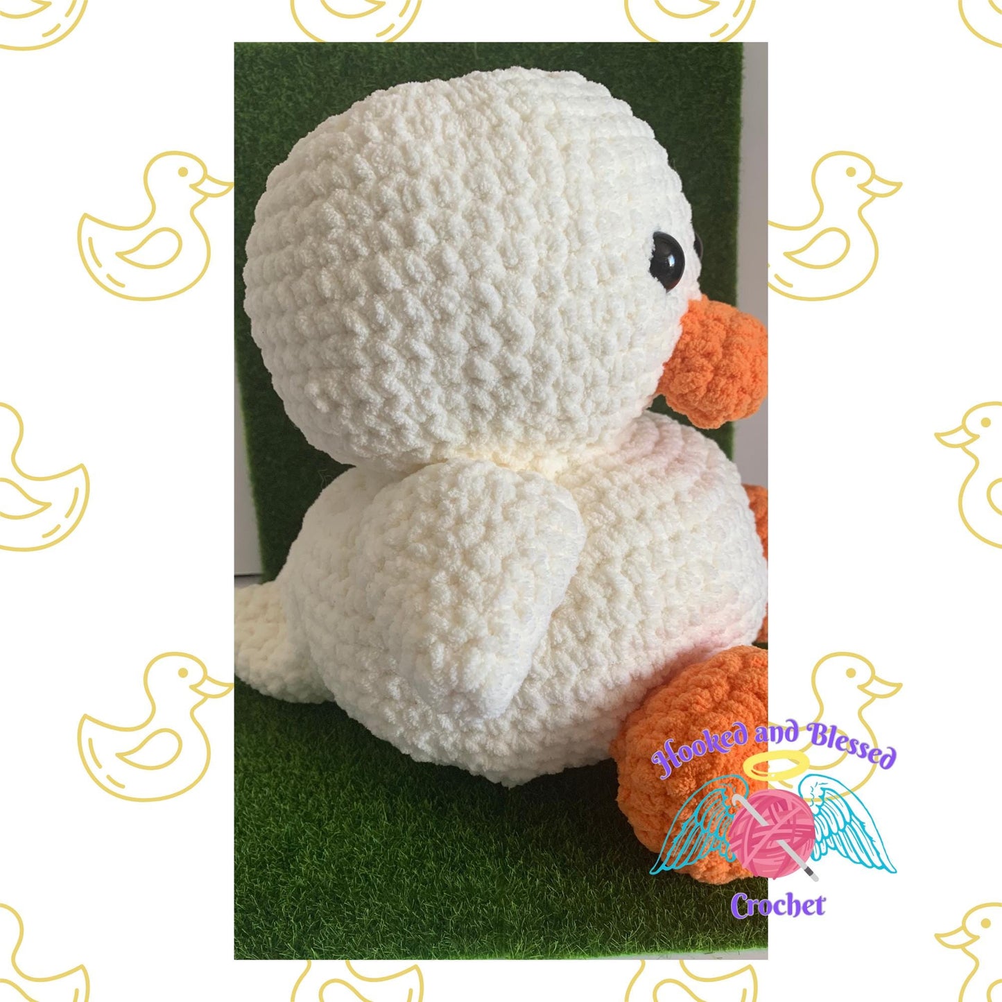 Cuddly Crochet Duck Plush β Soft & Customizable Blanket Yarn Friend