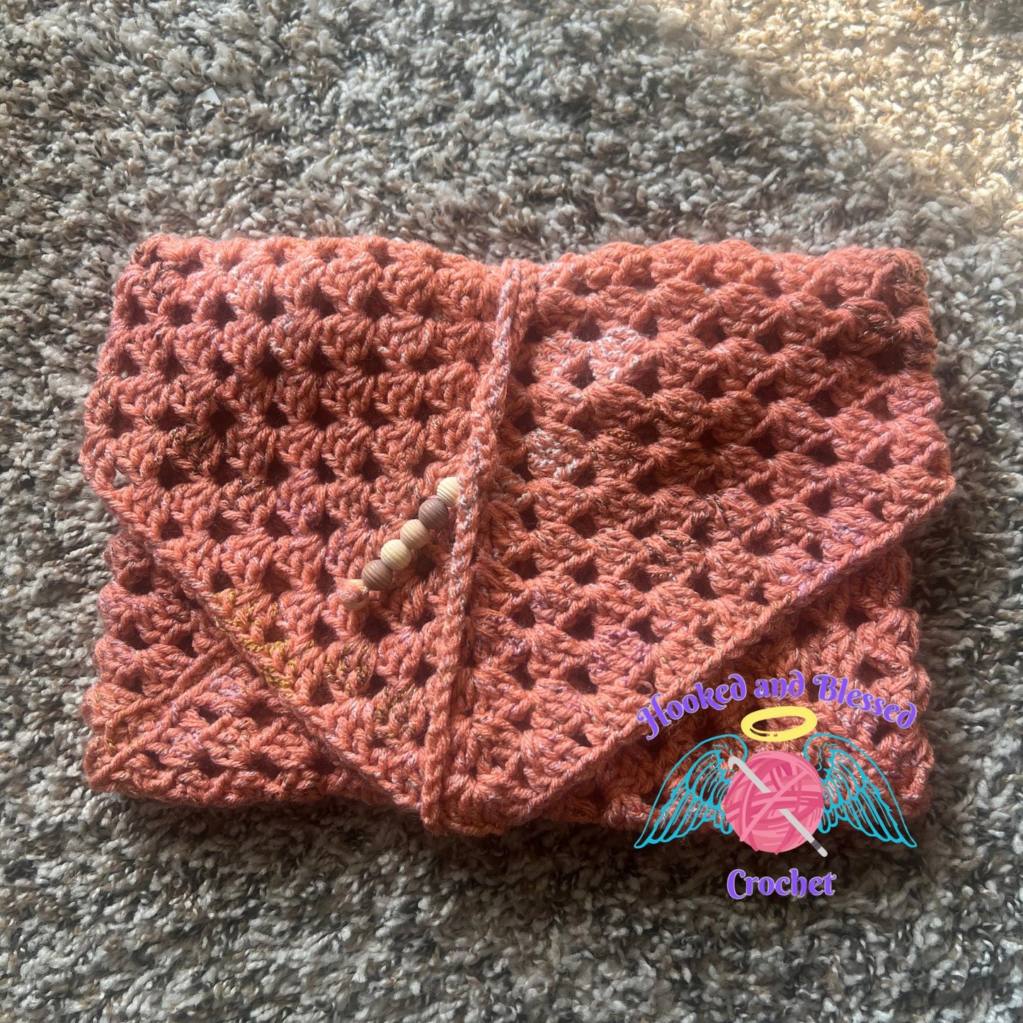 Granny Square Crochet Book Sleeve β Beaded Tie Closure | Custom Colors | Handmade Book Protector for Readers & Gifts