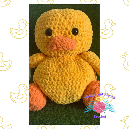 Cuddly Crochet Duck Plush – Soft & Customizable Blanket Yarn Friend