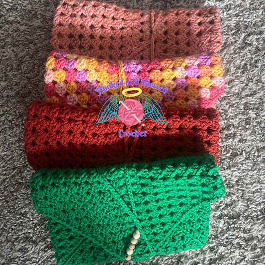 Granny Square Crochet Book Sleeve – Beaded Tie Closure | Custom Colors | Handmade Book Protector for Readers & Gifts